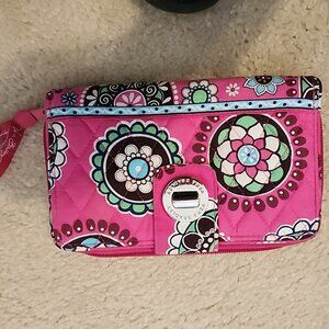 Vera Bradley Pink Patterned Wallet w/Lots of Organization